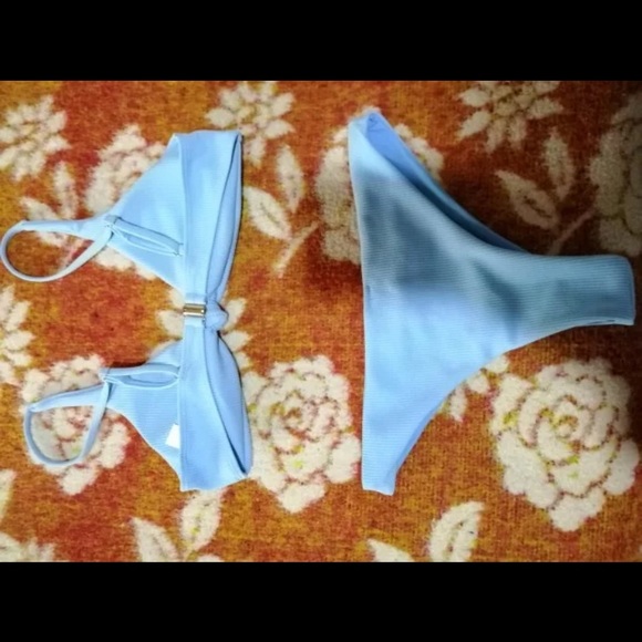 New Bikini Sets - Picture 2 of 7